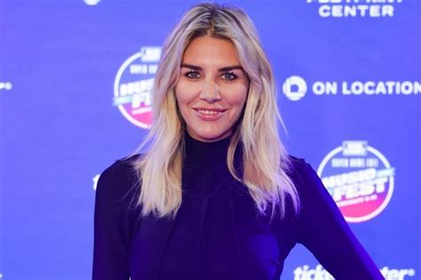 Charissa Thompson: Early Life, Net Worth, Engaged。